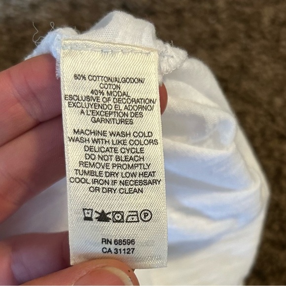 DKNY Women's Top - Picture 4 of 5